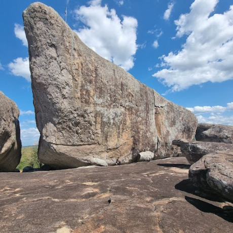 kimbulagala-rock-vavuniya-an-ancient-monastic-sanctuary-in-northern-sri-lanka-big-4