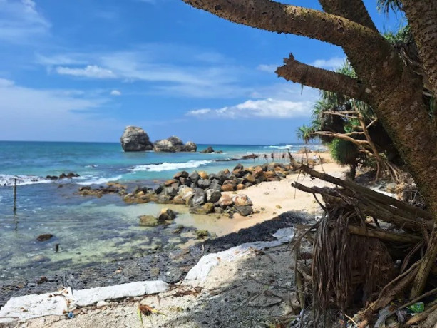 stilt-fishermen-a-timeless-tradition-of-sri-lankan-coastal-life-big-1