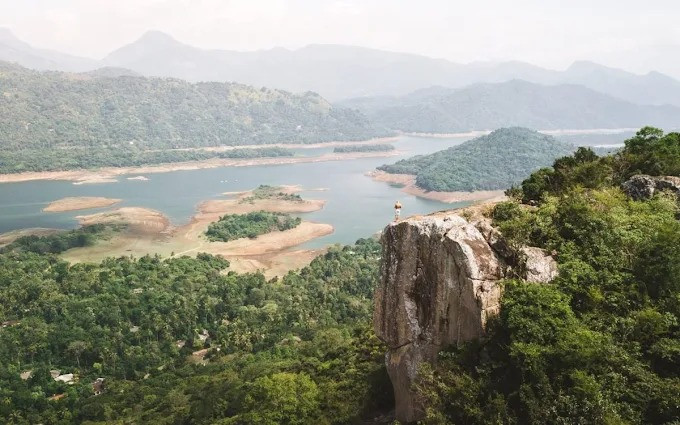 pettigala-kandy-a-scenic-gem-with-ancient-rock-temples-big-4