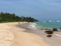 midigama-beach-a-hidden-surfing-paradise-on-sri-lankas-southern-coast-small-4