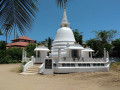 explore-sri-mangalarama-raja-maha-viharaya-a-sacred-and-historic-buddhist-temple-in-sri-lanka-small-0