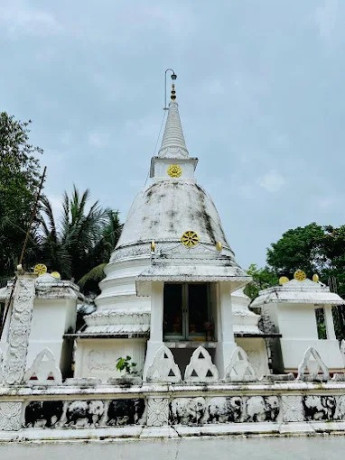 explore-sri-mangalarama-raja-maha-viharaya-a-sacred-and-historic-buddhist-temple-in-sri-lanka-big-2