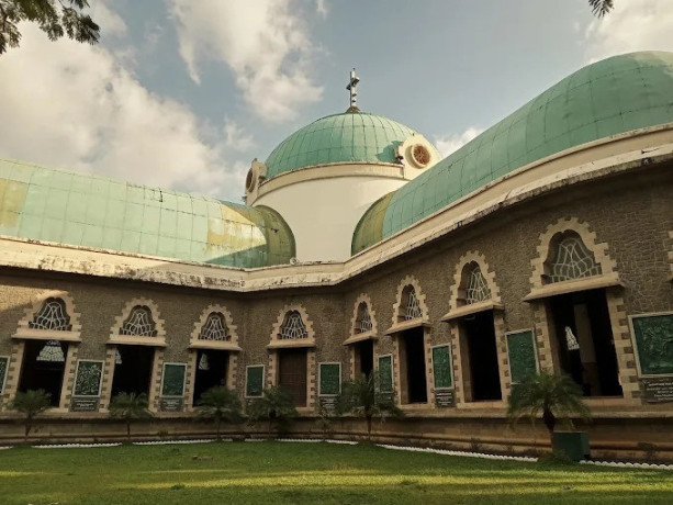 basilica-of-our-lady-of-lanka-tewatta-ragama-a-sacred-shrine-of-devotion-and-architectural-splendor-big-3