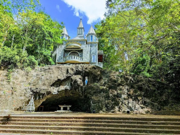 basilica-of-our-lady-of-lanka-tewatta-ragama-a-sacred-shrine-of-devotion-and-architectural-splendor-big-2