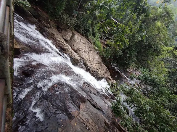 ranmudu-ella-a-scenic-waterfall-enveloped-in-tranquil-natural-beauty-big-1