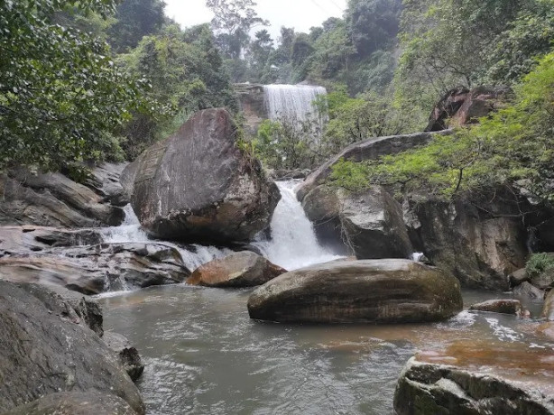 nalagana-falls-a-serene-waterfall-embodying-tranquil-beauty-big-4