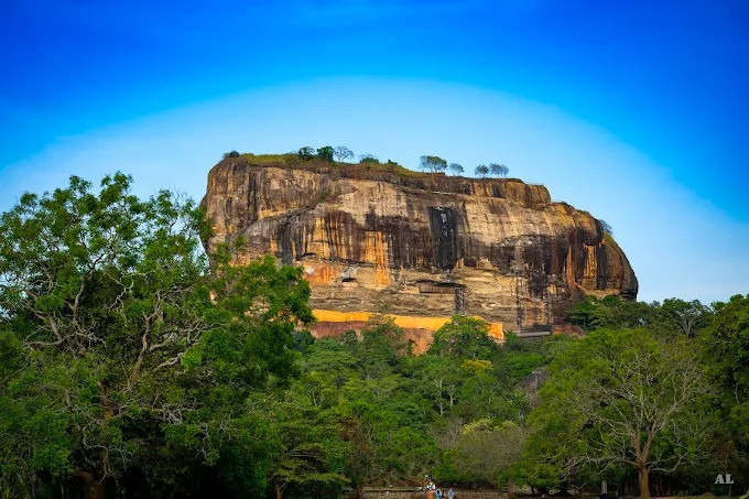 sigiriya-the-majestic-lion-rock-fortress-of-sri-lanka-big-2