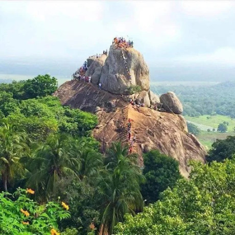 mihintale-the-sacred-mountain-and-birthplace-of-sri-lankan-buddhism-big-2