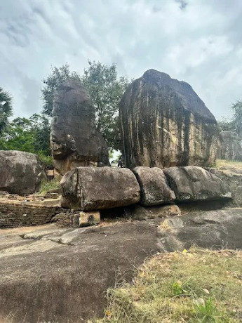 star-gate-ranmasu-uyana-the-mystical-astronomical-marvel-of-ancient-sri-lanka-big-4