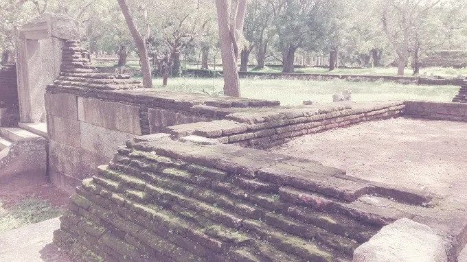 square-stupa-at-abhayagiri-monastery-an-architectural-marvel-of-ancient-sri-lanka-big-2