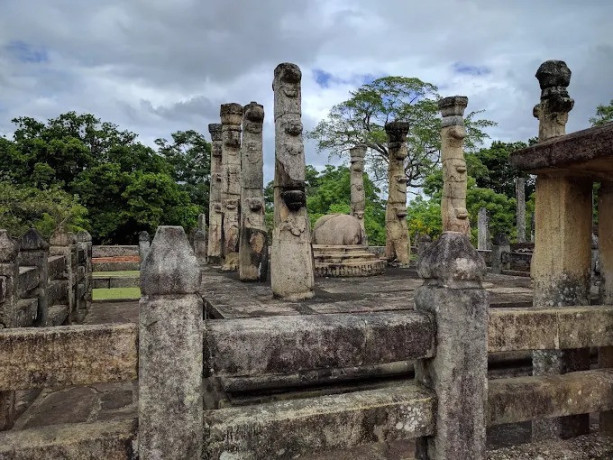 exploring-dalada-maluva-the-sacred-quadrangle-of-polonnaruwas-historical-splendor-big-0