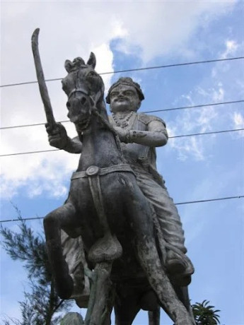 king-sangiliyans-statue-a-symbol-of-heritage-and-valor-big-2