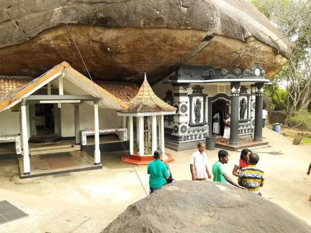 sri-sankapala-rajamaha-viharaya-a-historic-buddhist-sanctuary-big-2