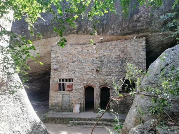 sri-sankapala-rajamaha-viharaya-a-historic-buddhist-sanctuary-big-3