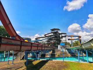 LeisureWorld Water Park: A Splash of Fun and Adventure