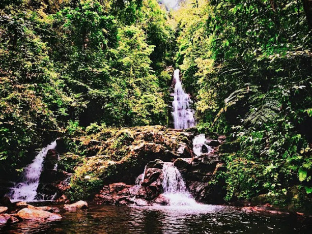 exploring-the-majestic-ran-ella-falls-big-2