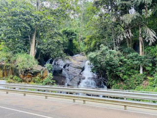 Galdola Ella Falls: A Majestic Cascade in Nature's Embrace