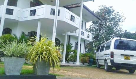 enjoy-in-villa-white-kahawatta-big-2