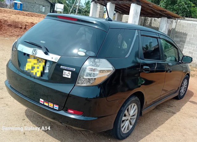 honda-fit-for-rent-in-colombo-big-1