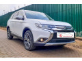 rent-the-mitsubishi-outlander-phev-today-small-0